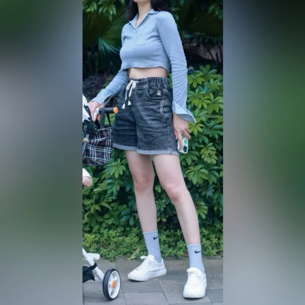 Women stretch black jeans shorts‎ 28W